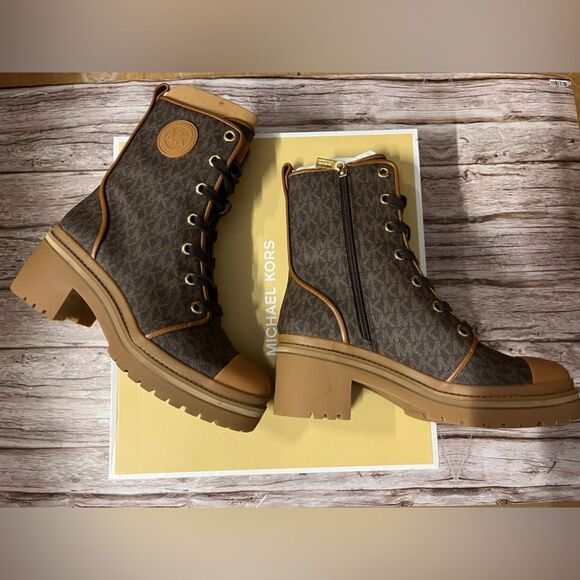 MICHAEL Michael Kors Corey Leather Bootie - Picture 2 of 9